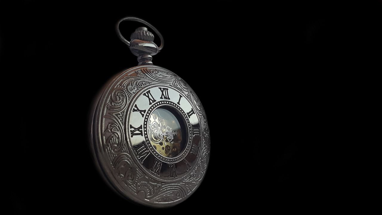 découvrez l'art et l'histoire de l'horlogerie au sein de notre musée dédié à la montre, mettant en lumière des pièces exceptionnelles et des techniques ancestrales.