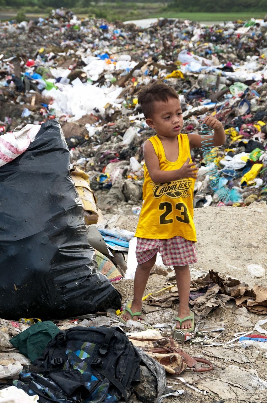recyclage des plastiques à domicile : guide pratique pour trier et valoriser vos déchets plastiques facilement et efficacement.